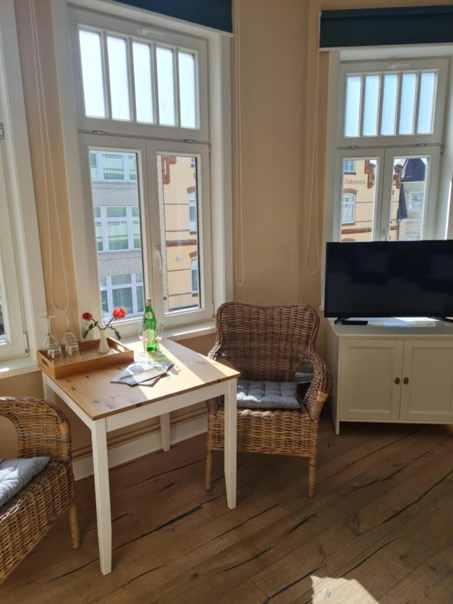 Apartment Gaestehaus Cafe Orth Zimmer3 Westerland