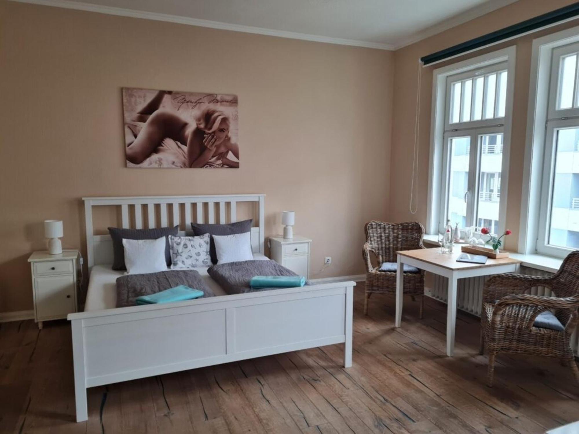 Gaestehaus Cafe Orth Zimmer3 * Westerland