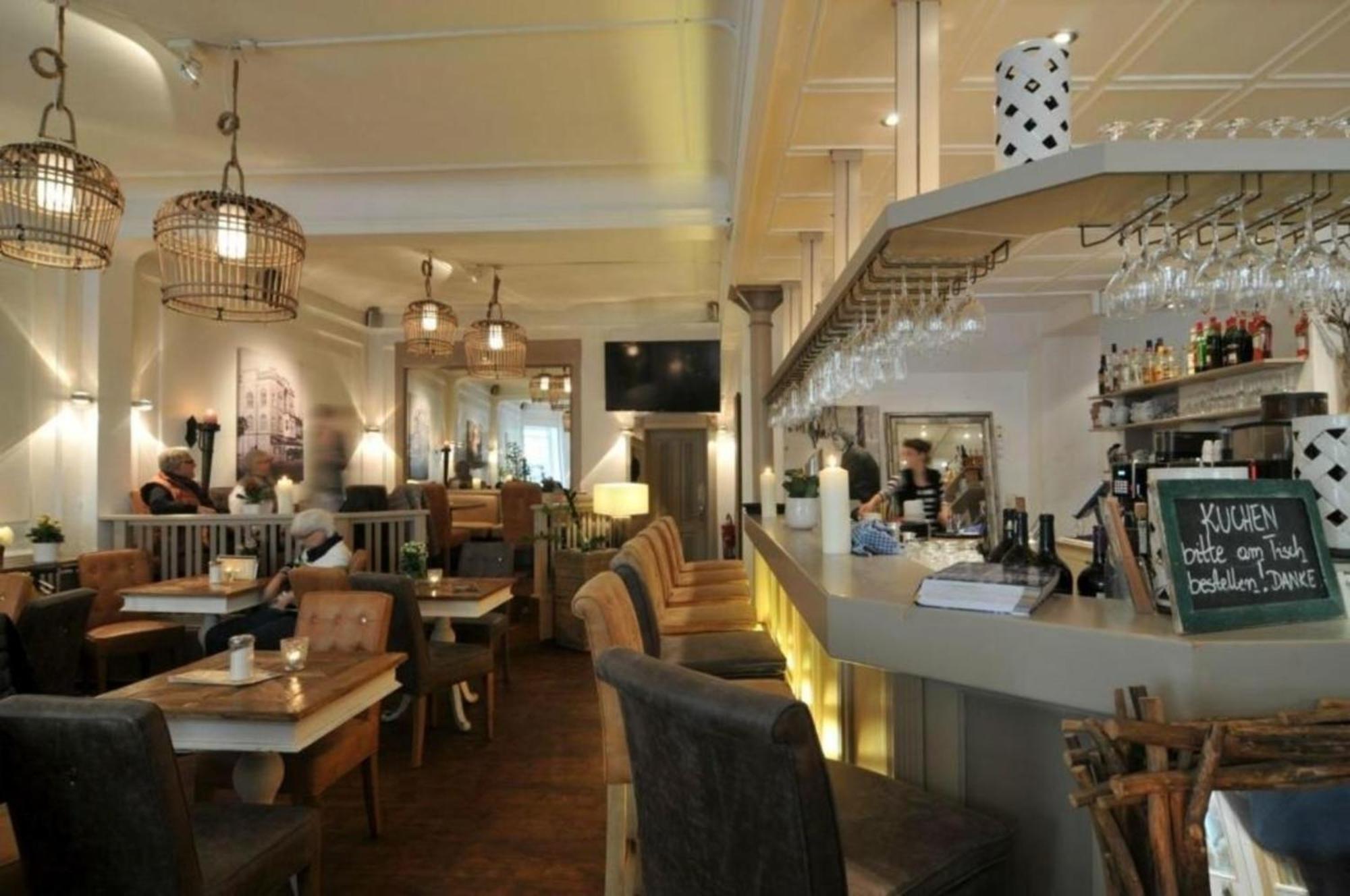 Gaestehaus Cafe Orth Zimmer3 Apartment Westerland
